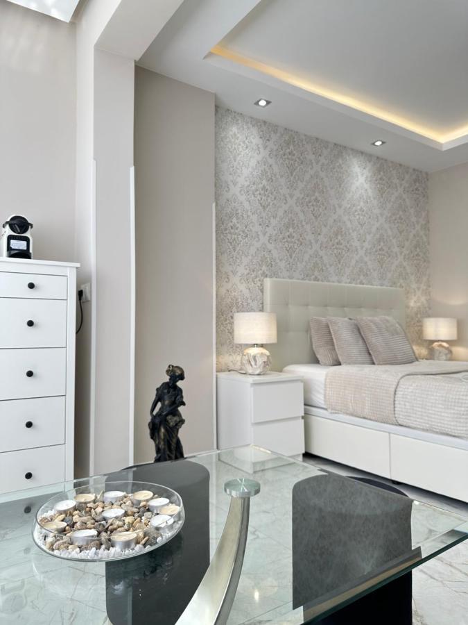 Holiday & Relax - Appartament Center Torremolinos Exteriör bild