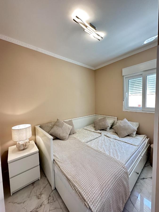 Holiday & Relax - Appartament Center Torremolinos Exteriör bild